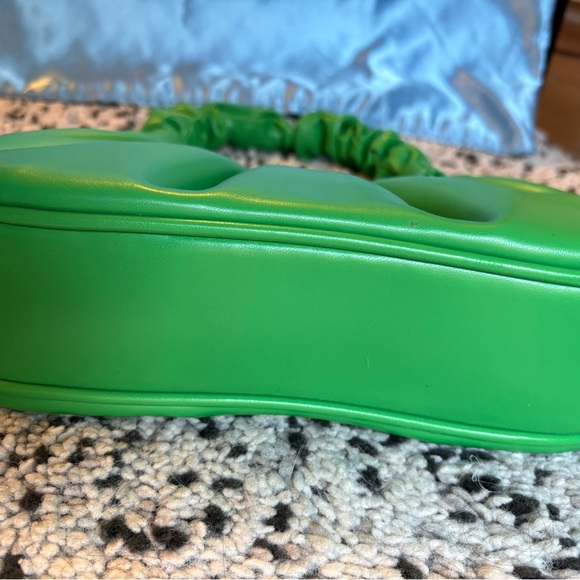 JW PEI Green Shoulder Bag with Ruched Design - Picture 5 of 6